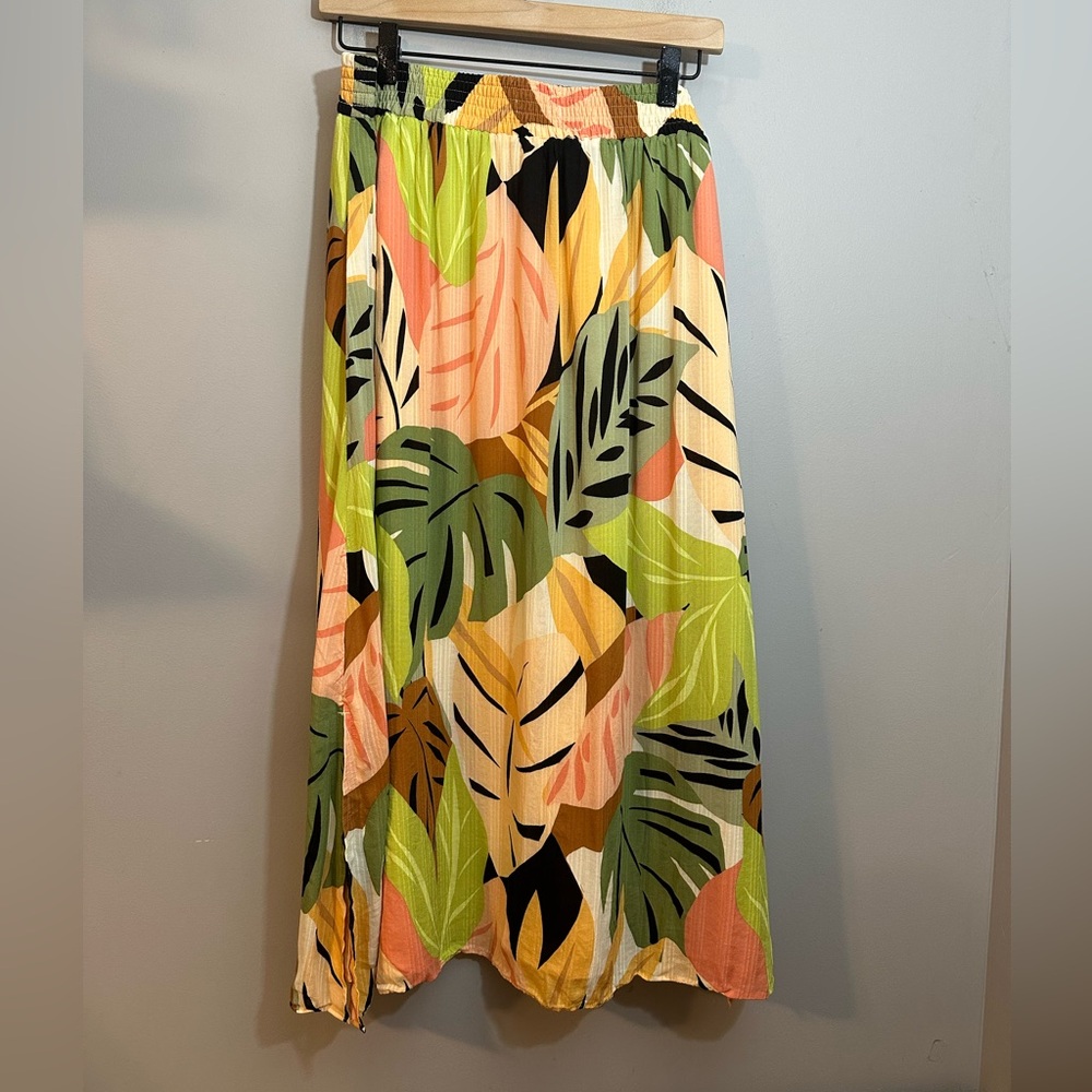 LOFT Palm Smocked Midi Skirt Medium - Picture 2 of 7